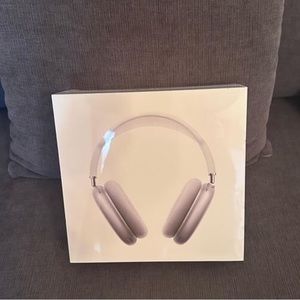 Apple AirPods Max Headphones Silver Brand New